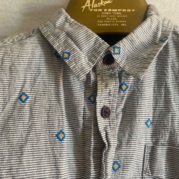 Quiksilver Boys Short Sleeve Button Down 🌵small - Picture 4 of 7